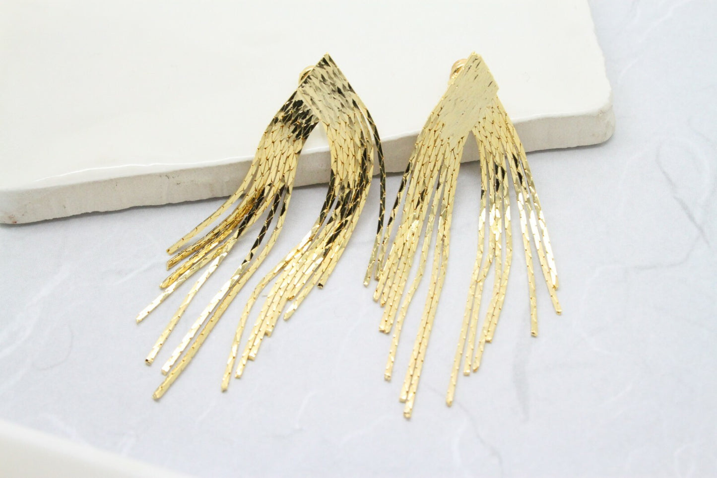 Vintage 1980s Gold Plated Mesh Chain Waterfall Dangle Drop Earrings