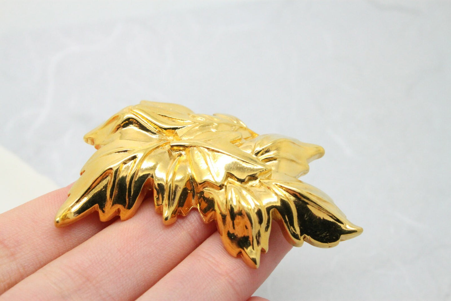 Stylish Vintage Signed Monet Gold Plated Leaf Bouquet Brooch