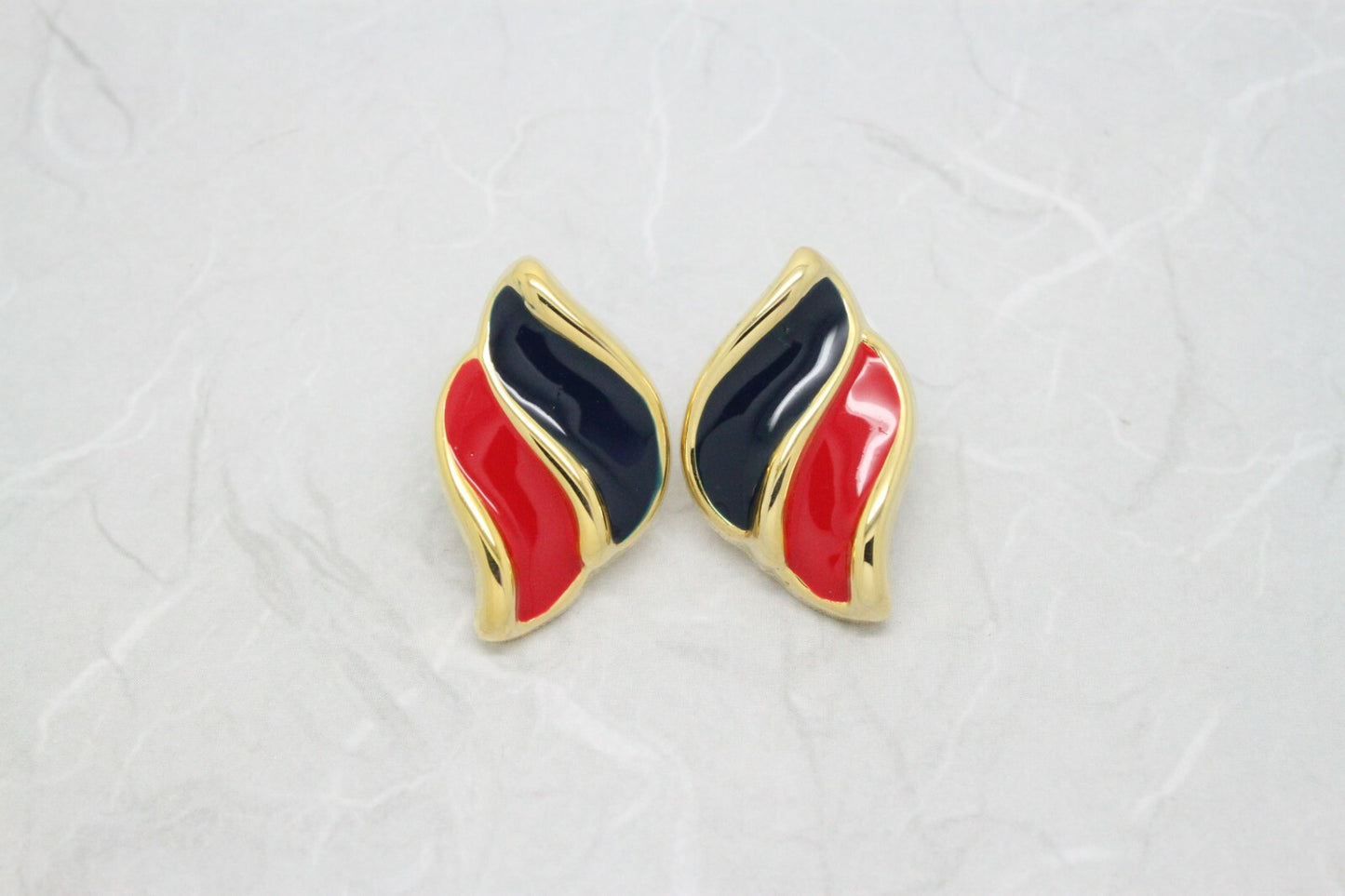 Stylish Vintage 1980s Enamel Flourish Gold Plated Earrings