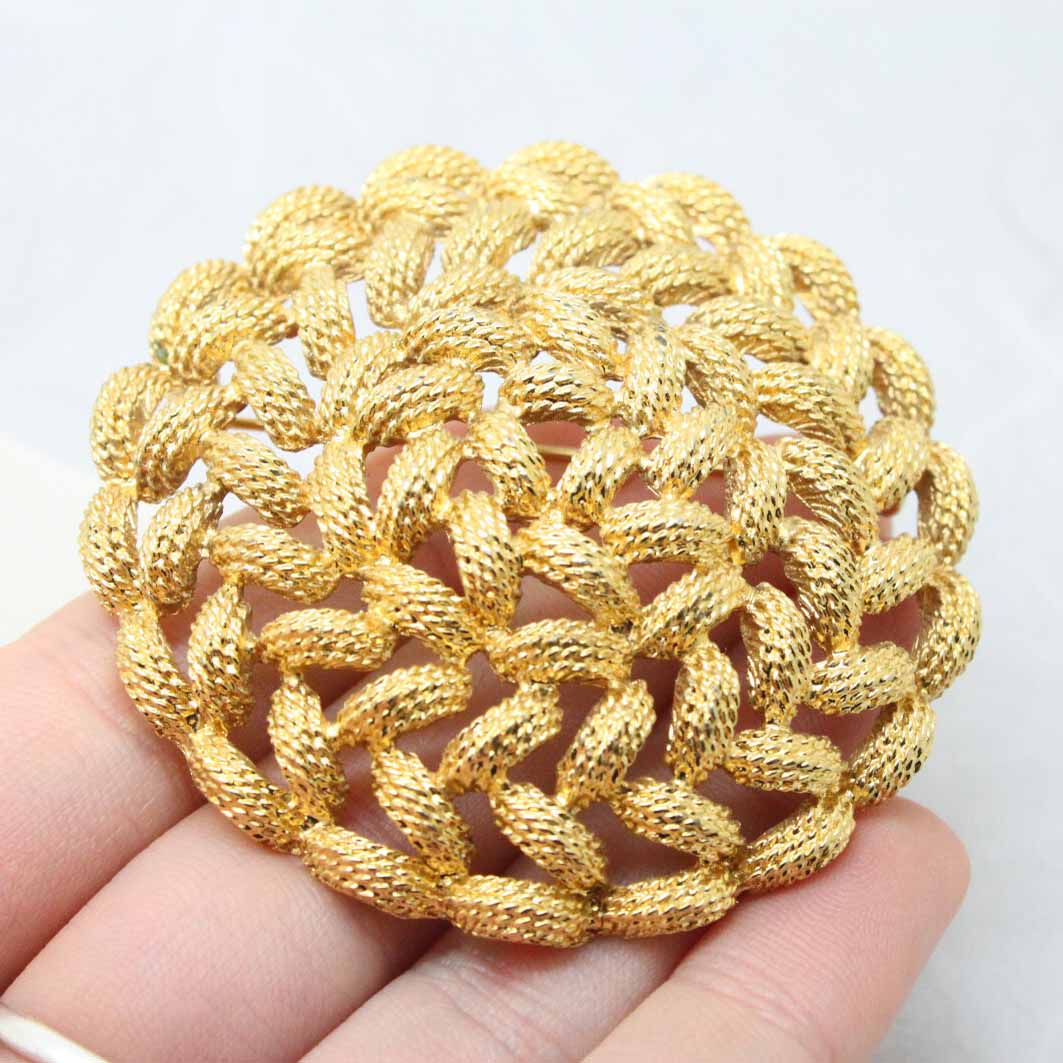 Vintage Signed Monet Large Circle Basketweave Gold Brooch