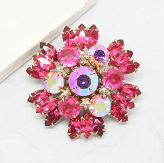 Stunning 1950s Vintage Pink Navette Rhinestone Layered Gold Brooch