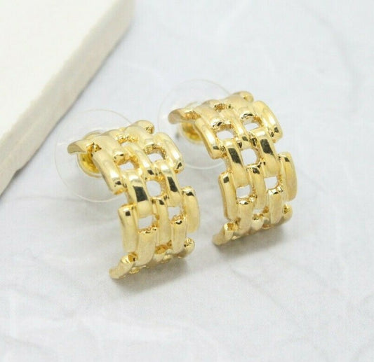 Stylish Vintage 1980s Gold Plated Half Hoop Curb Link Stud Earrings